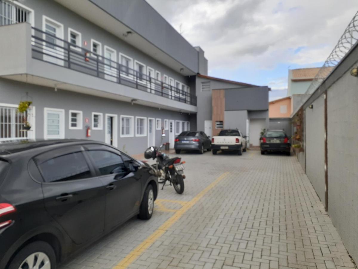 Апартаменти Loft4 Completo Ar Canais Assinat Garagem Internet Prox Aparecida E Industrias Піндамонянгаба Екстер'єр фото